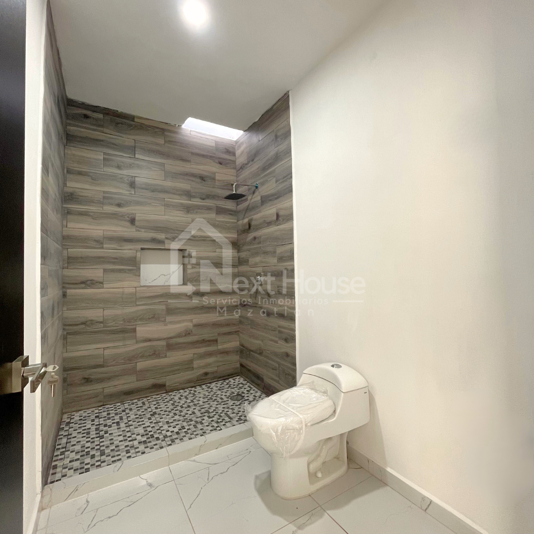 Casa en Valles del Ejido, Mazatlán: 2 recámaras, 2 baños, patio y cochera doble. $1.98M. Acepta crédito. ¡Agenda tu cita hoy!