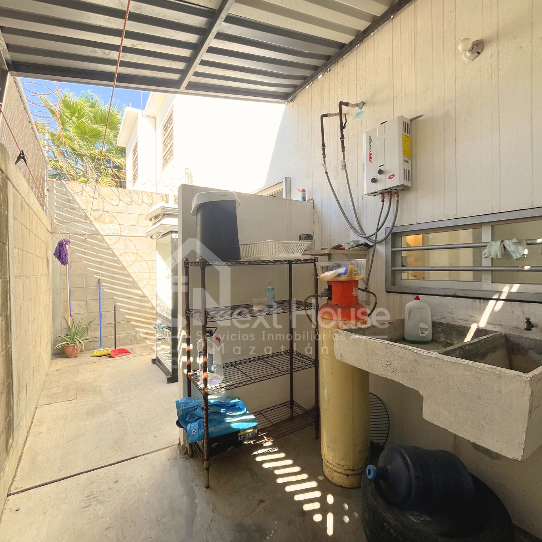 casa en venta en mazatlán Sinaloa México propiedades la cima residencial 3mdp 3millones de pesos coto privado