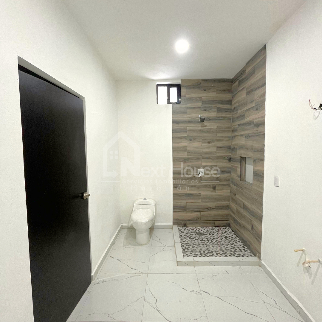 Casa en Valles del Ejido, Mazatlán: 2 recámaras, 2 baños, patio y cochera doble. $1.98M. Acepta crédito. ¡Agenda tu cita hoy!