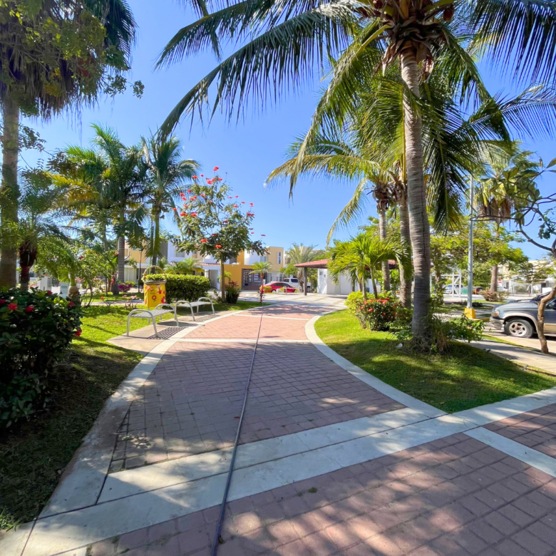 casa en venta en mazatlán Sinaloa México propiedades la cima residencial 3mdp 3millones de pesos coto privado