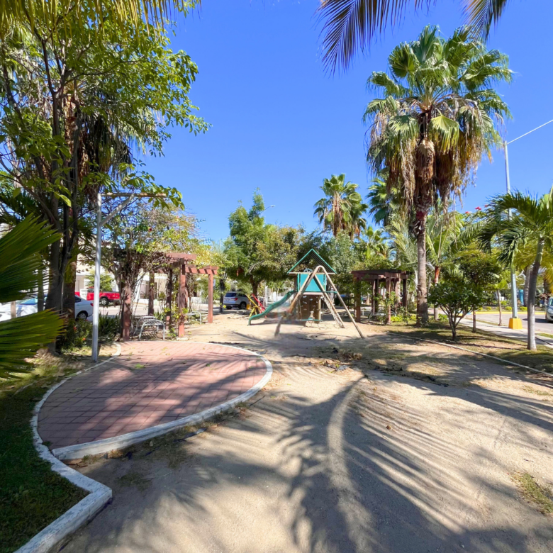 casa en venta en mazatlán Sinaloa México propiedades la cima residencial 3mdp 3millones de pesos coto privado