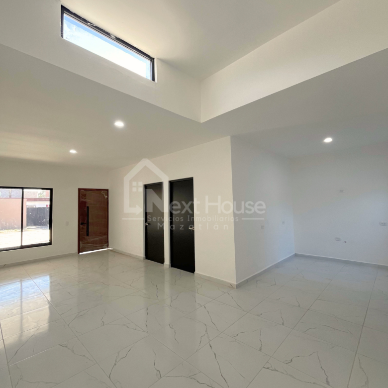 Casa en Valles del Ejido, Mazatlán: 2 recámaras, 2 baños, patio y cochera doble. $1.98M. Acepta crédito. ¡Agenda tu cita hoy!
