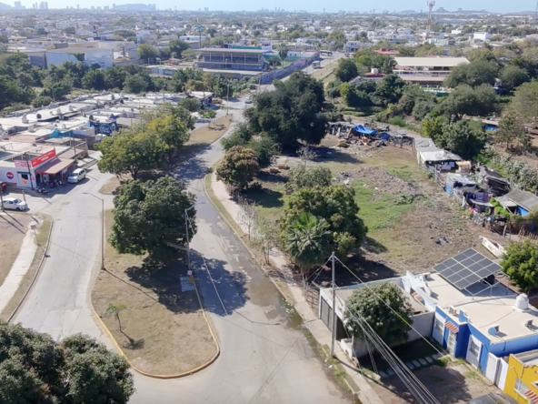 Terreno de 2,461 m² en Rinconada del Valle, Mazatlán. Ideal para locales o depas por solo $2,200/m². Invierte con los expertos de Next House Mazatlán Terreno en venta oportunidad inversión